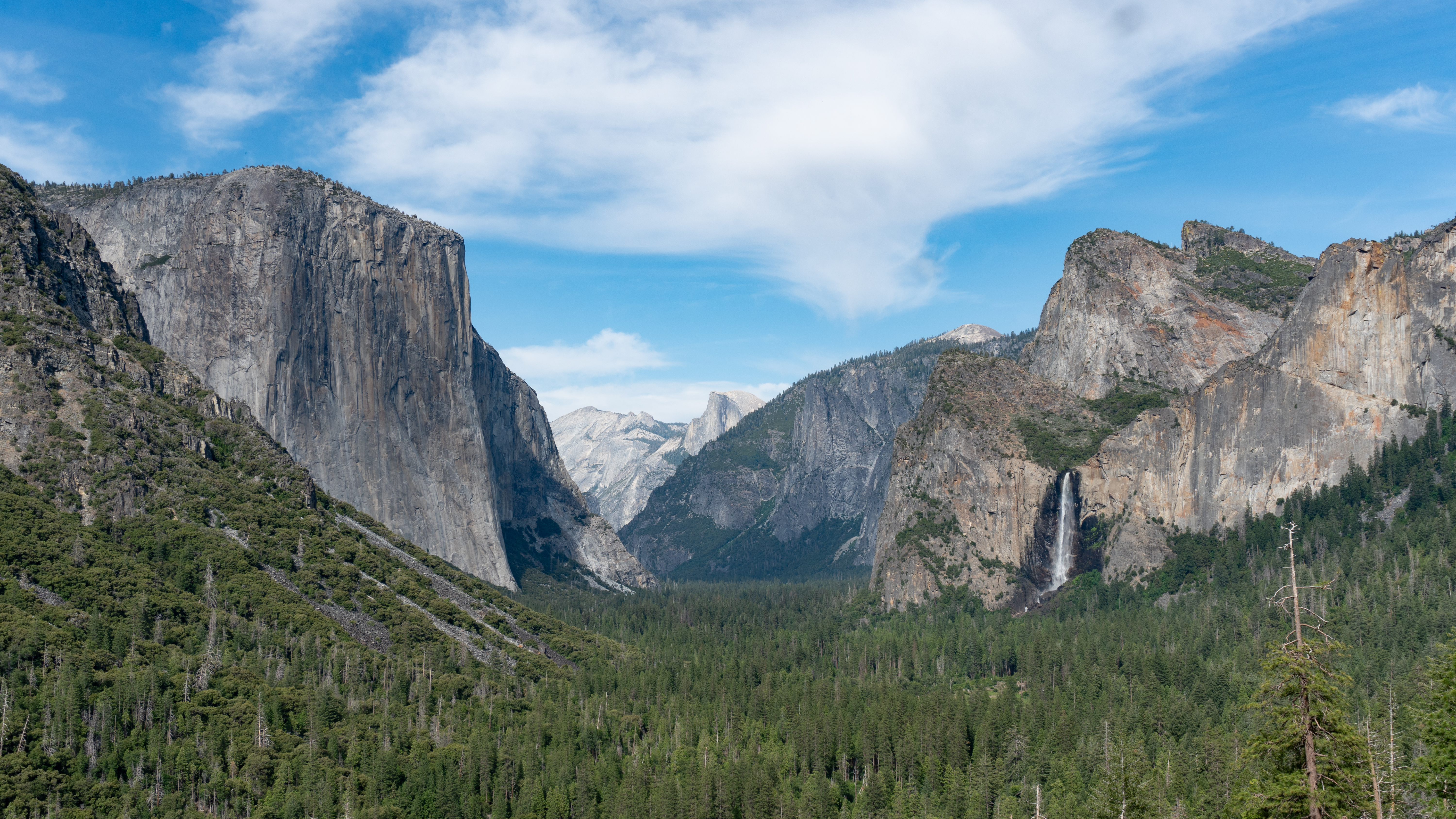 Tunnel View